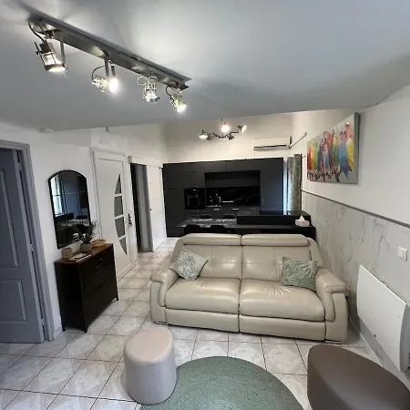 Magnifique Apparetement 4 Personnes - Proche Toutes Commodité Appartement *